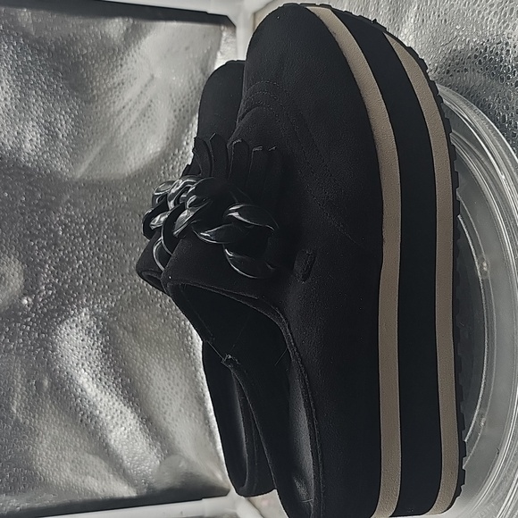 C Black And Tan Platform Pierre Dumas Slip Ons Black Chain Accents Sz 7.5 - Picture 5 of 8